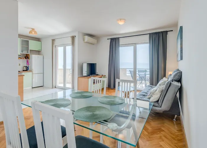 Lo Seaview Haven Split