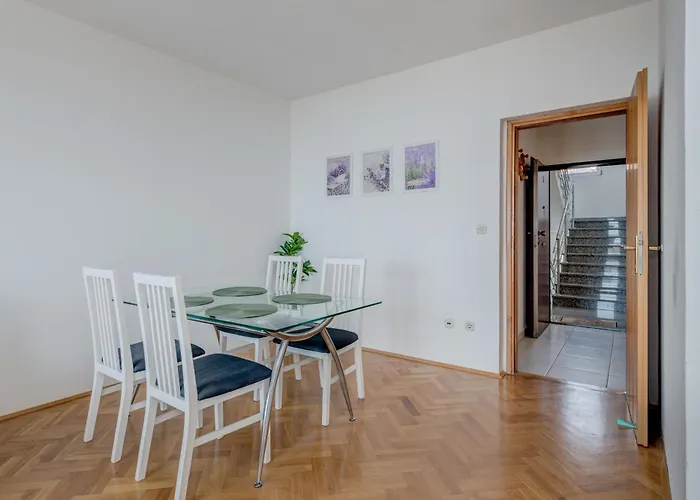 Lo Seaview Haven Lägenhet *