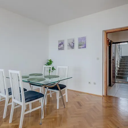 Lo Seaview Haven Appartement *