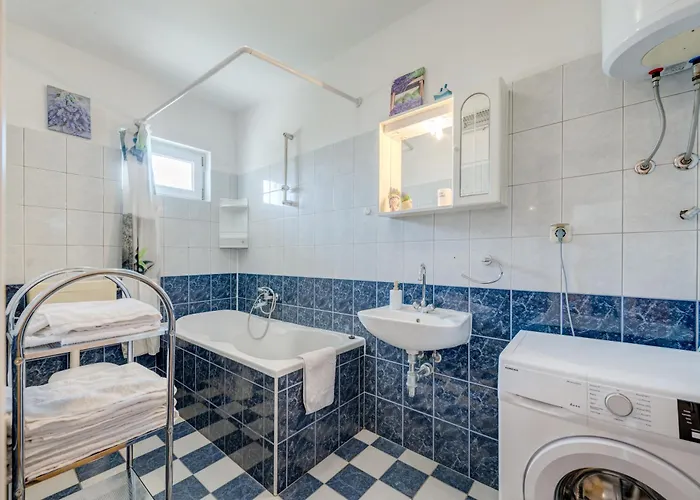 Apartamento Lo Seaview Haven Split