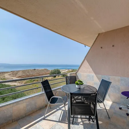 דירה Lo Seaview Haven *