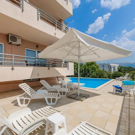 Lo Seaview Haven דירה