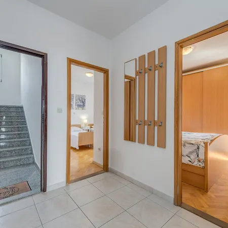 דירה Lo Seaview Haven